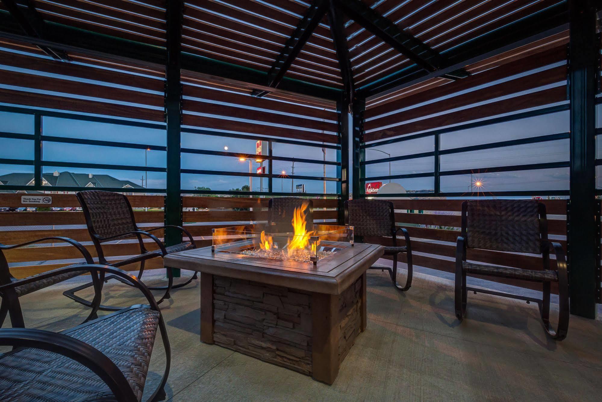 Boothill Inn And Suites Billings Bagian luar foto
